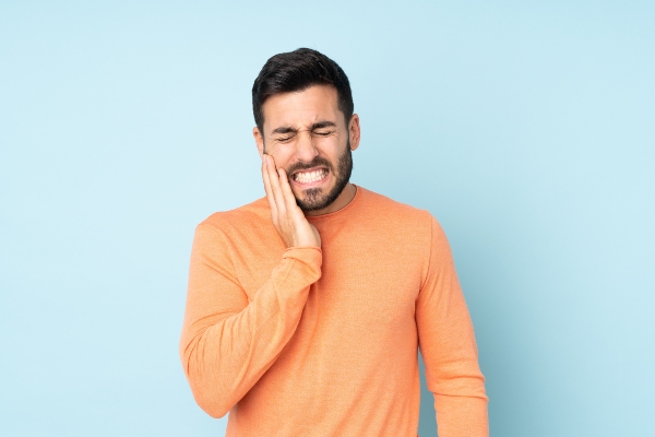 General Dentistry: Can A Dentist Perform A Tooth Extraction?