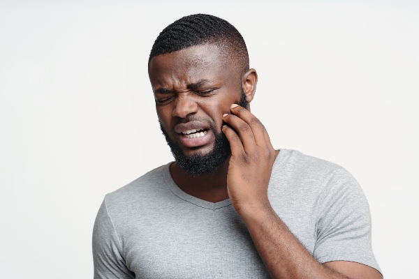 General Dentistry: How A Dentist Uses Dental Fillings To Fix A Tooth
