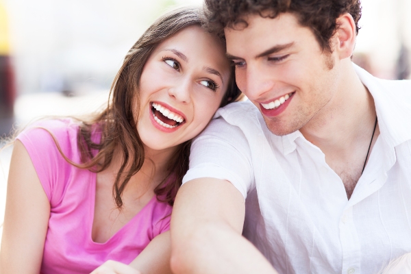 General Dentistry: How A Dentist Can Use Dental Bonding To Repair Teeth