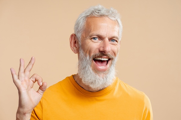 Professional Teeth Whitening Vs  At Home Kits: What Works Best?